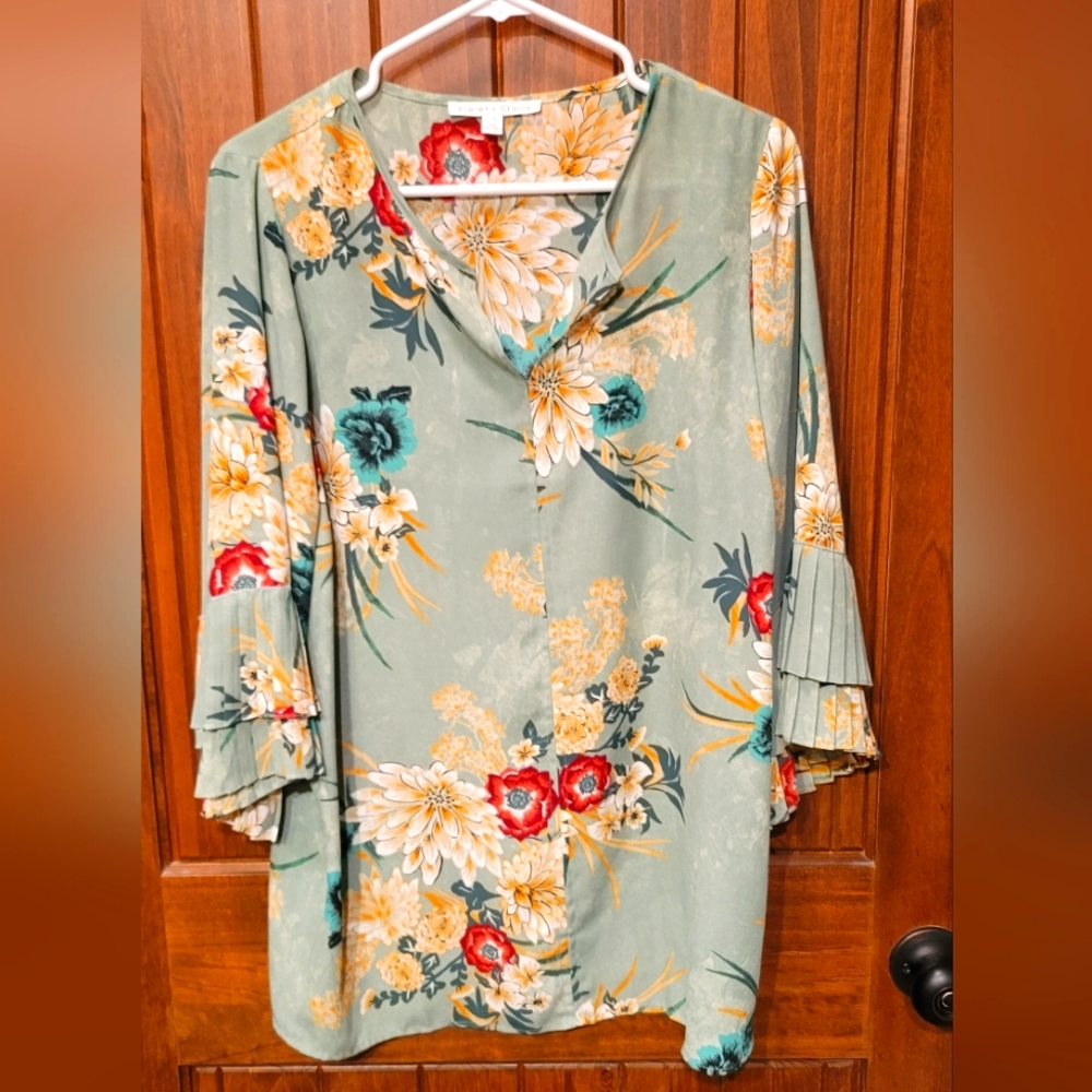 Women's blouse